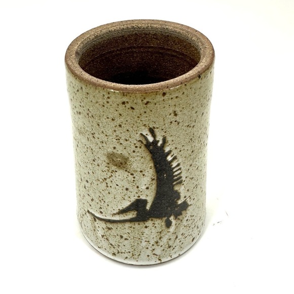 Signed Pterodactyl Art Pottery Vase Cylinder Dinosaur Bird Speckle Glaze - Picture 4 of 10